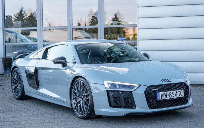 Audi R8 cena 528000 przebieg: 42000, rok produkcji 2017 z Janikowo małe 277